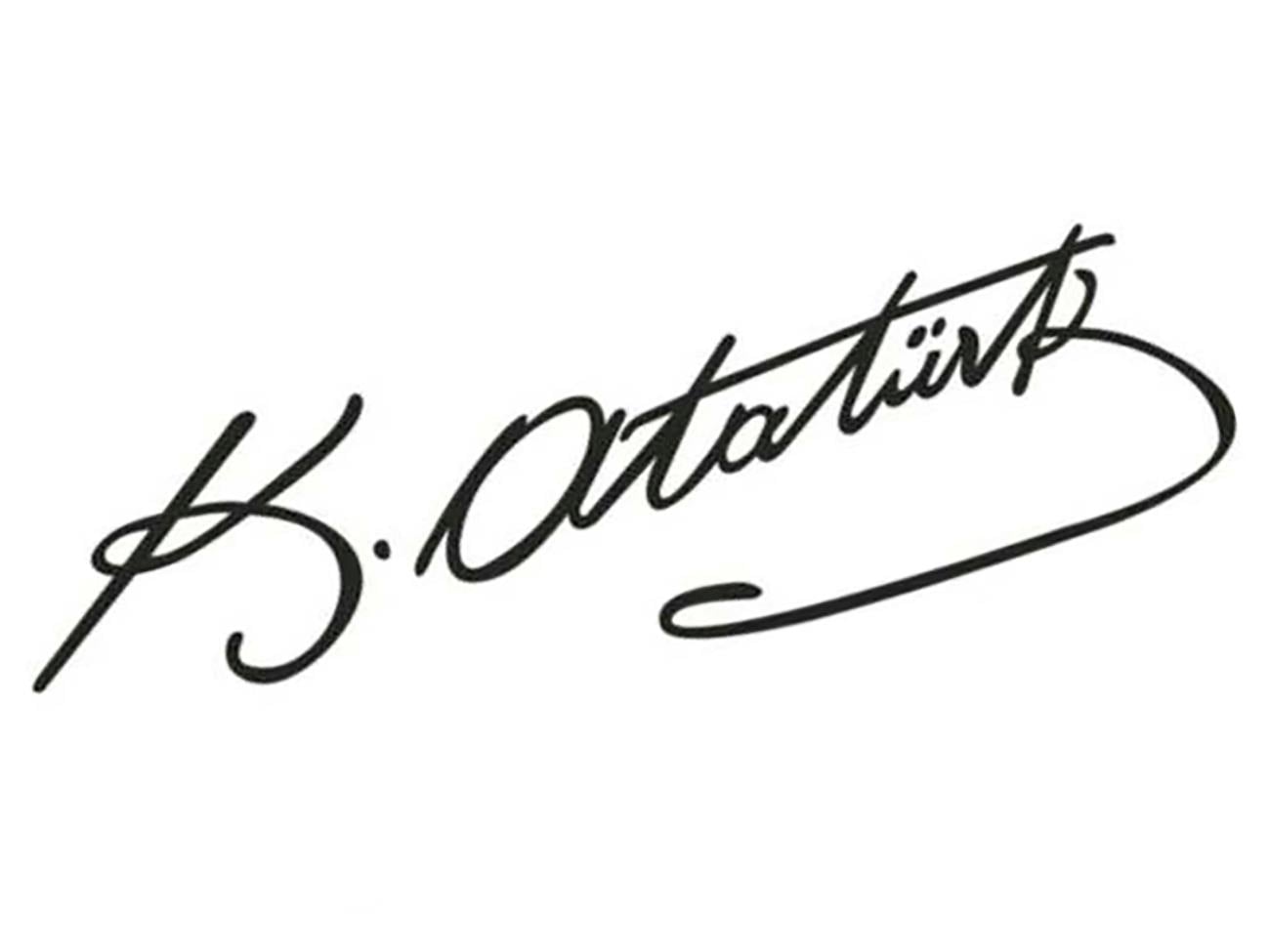 Siyah Atatürk İmzası Sticker 30 cmSiyah Atatürk İmzası Sticker 30 cmKanvas Atatürk Tabloları
