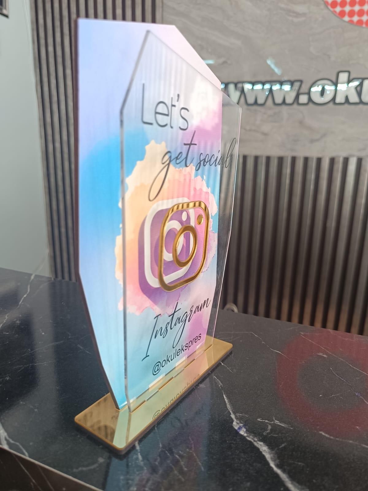 Sosyal Medya Plaket