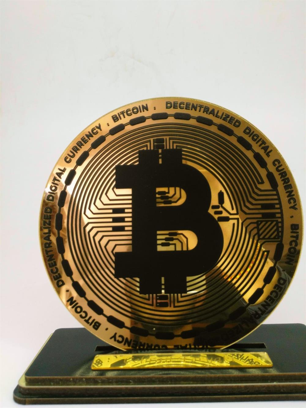 Bitcoin Para Kişiye Özel İsmli Masa Üzeri Dekor 20x20 cm