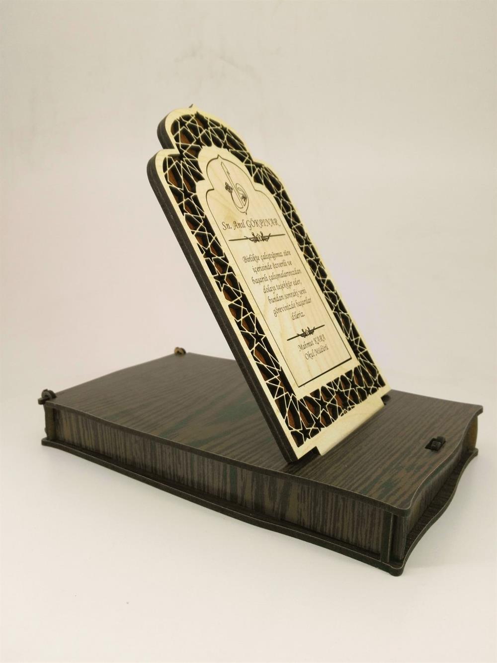 Kişiye Özel Ahşap Mdf Kutusunda Plaket