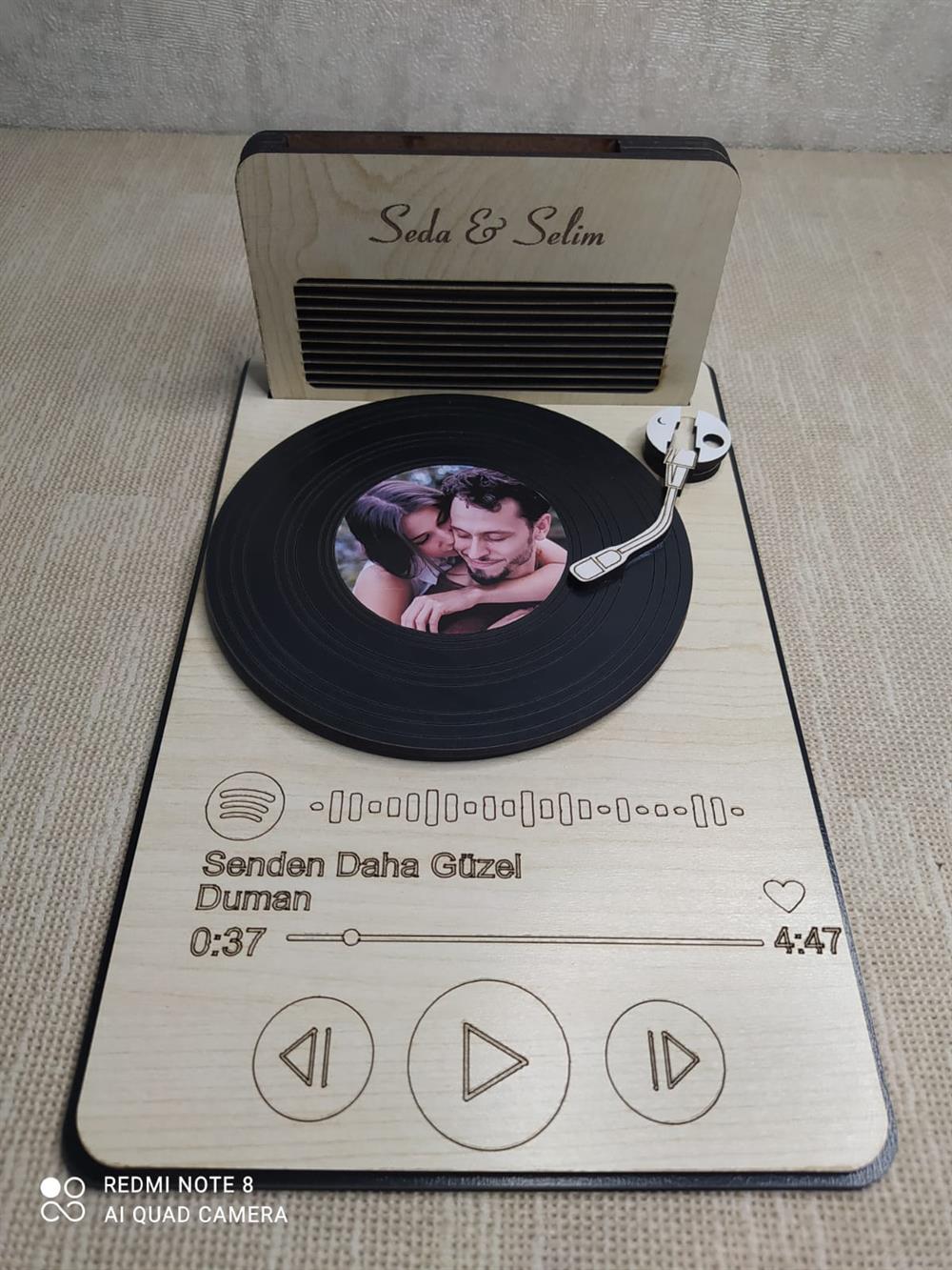 Kişiye Özel Fotoğraflı Spotify- Barkodlu Ahşap Masaüstü Plak