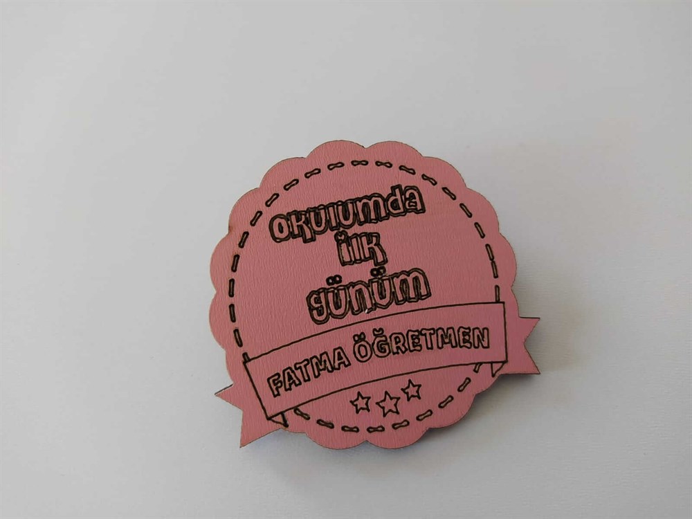 Kişiselleştirilebilir 3 mm Mdf Yaka İsimliği