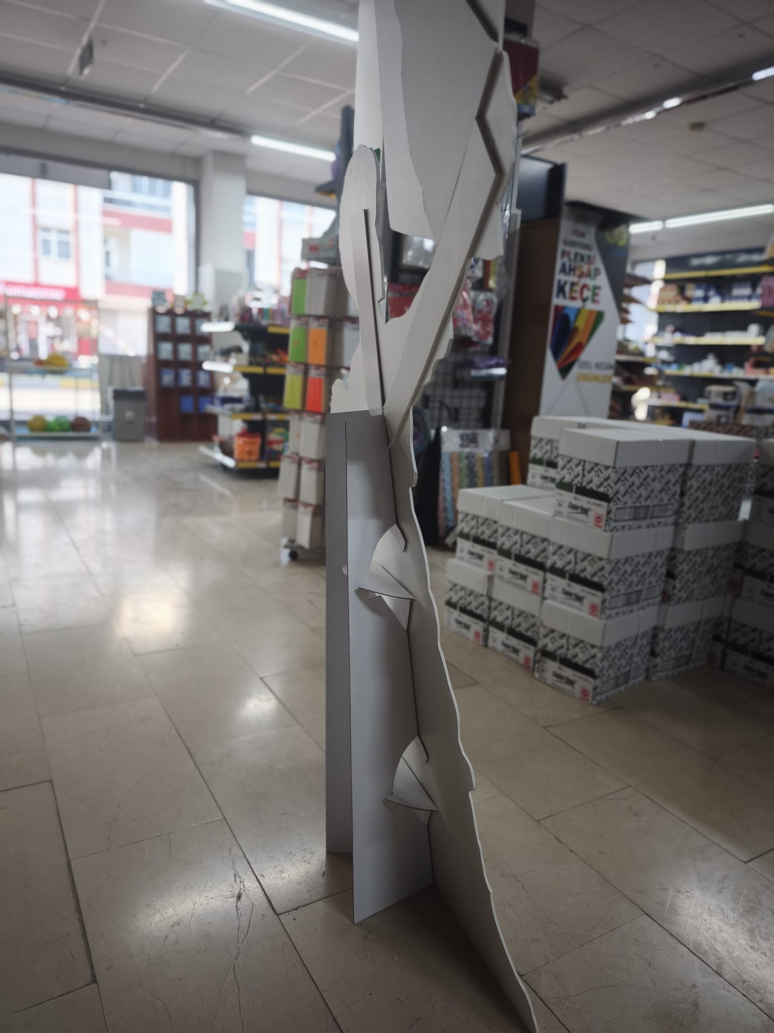 Gazeteci Çocuk Maket – 150 × 90 cm 29 Ekm Cumhuriyet Bayramı 10 kasım