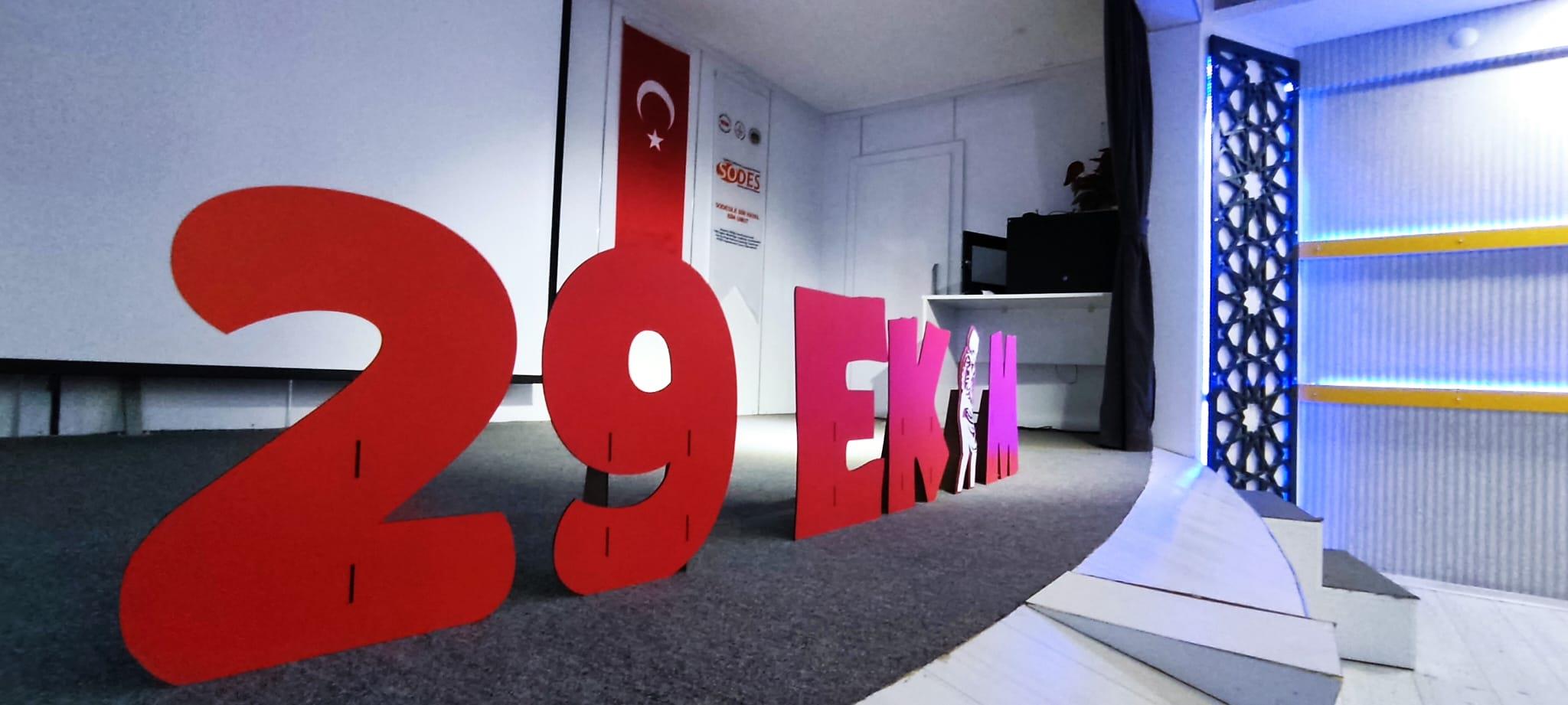 29 Ekim ahşap dekor