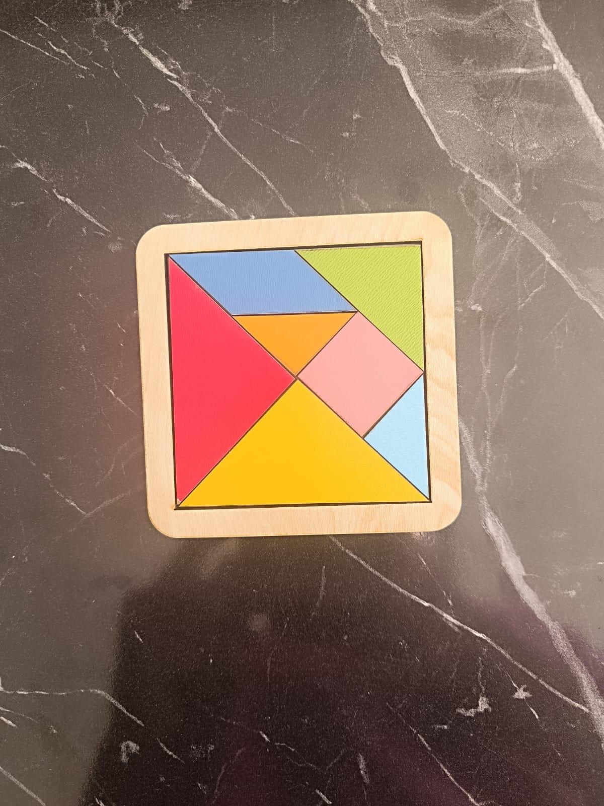 Okulekspres Tangram Ahşap Zeka Oyunu – Renkli Parçalarla Eğlenceli Şekil Tamamlama Oyunu