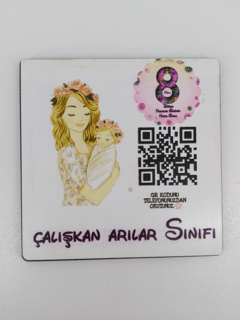 Kişiye Özel 8 Mart Dünya Kadınlar Günü Magnet, Anahtalık, Yaka Kartı Hediye
