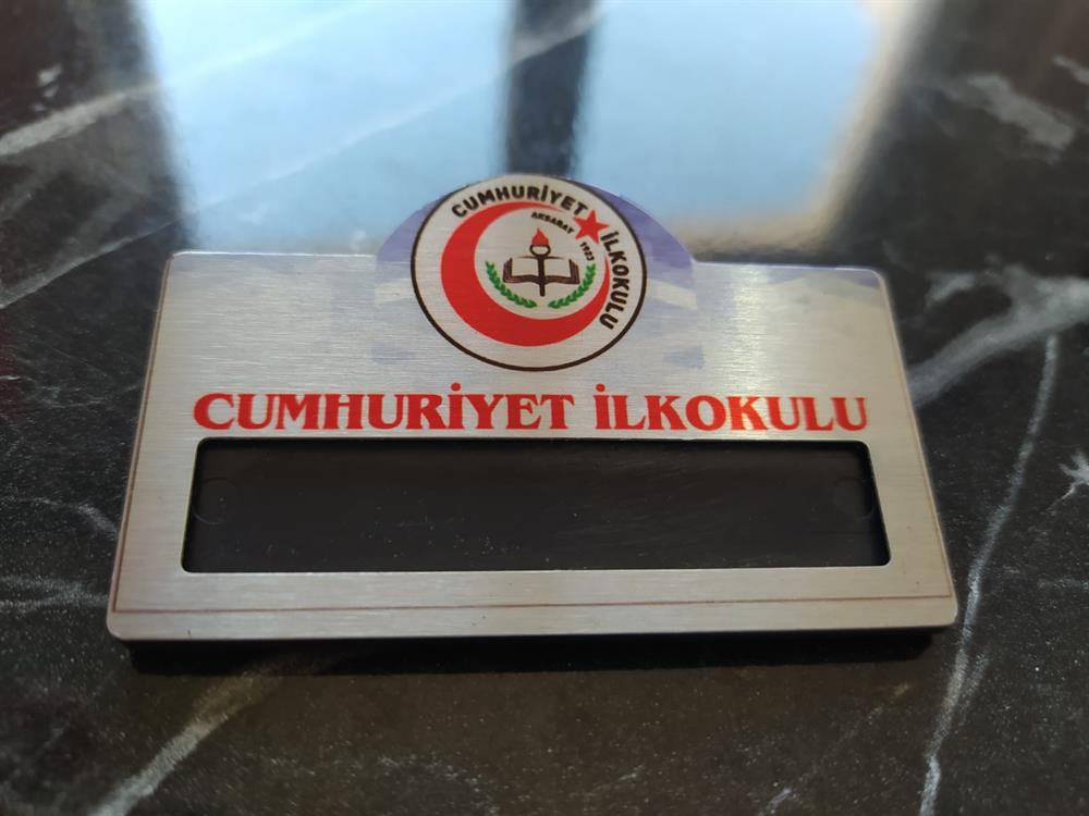 Öğrenci ve Öğretmen Metal Yaka İsimliği