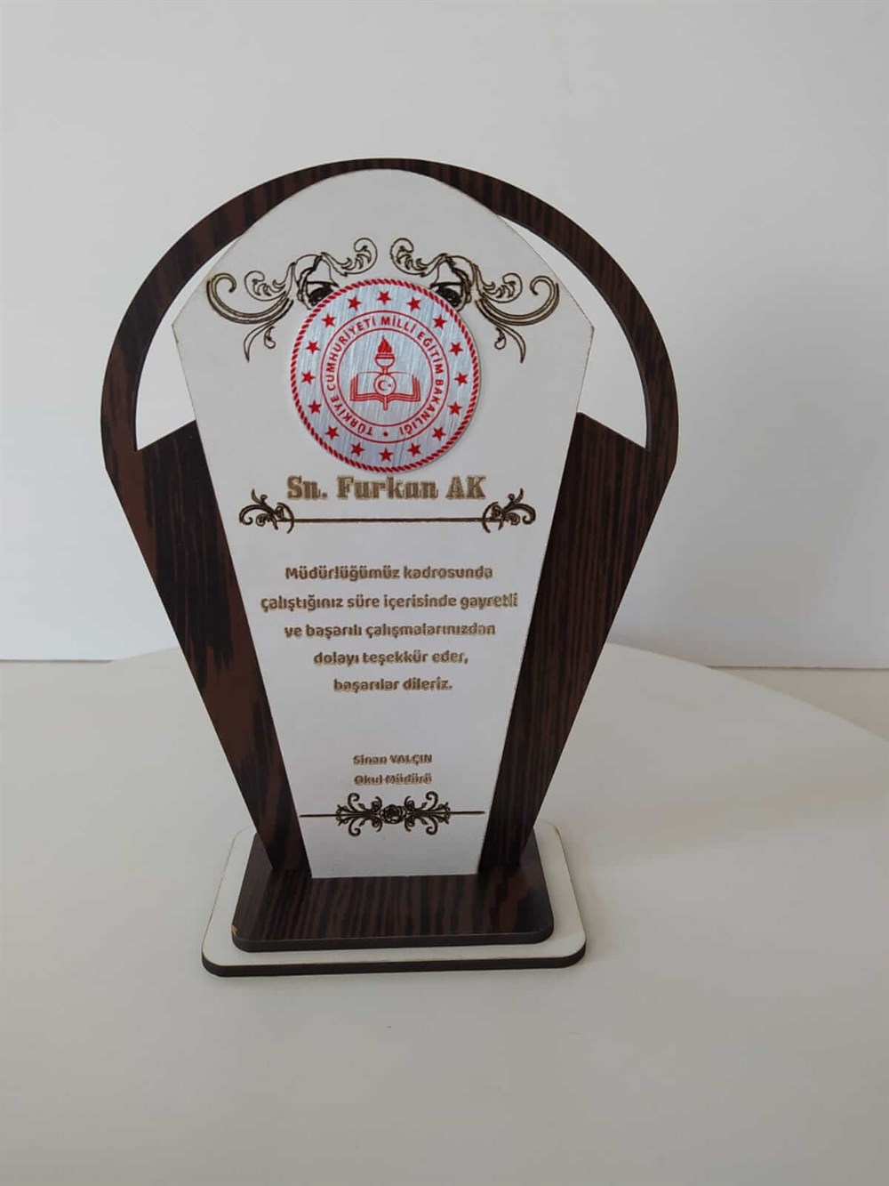 Kişiye Özel İsim-Logolu Ahşap Mdf Plaket 