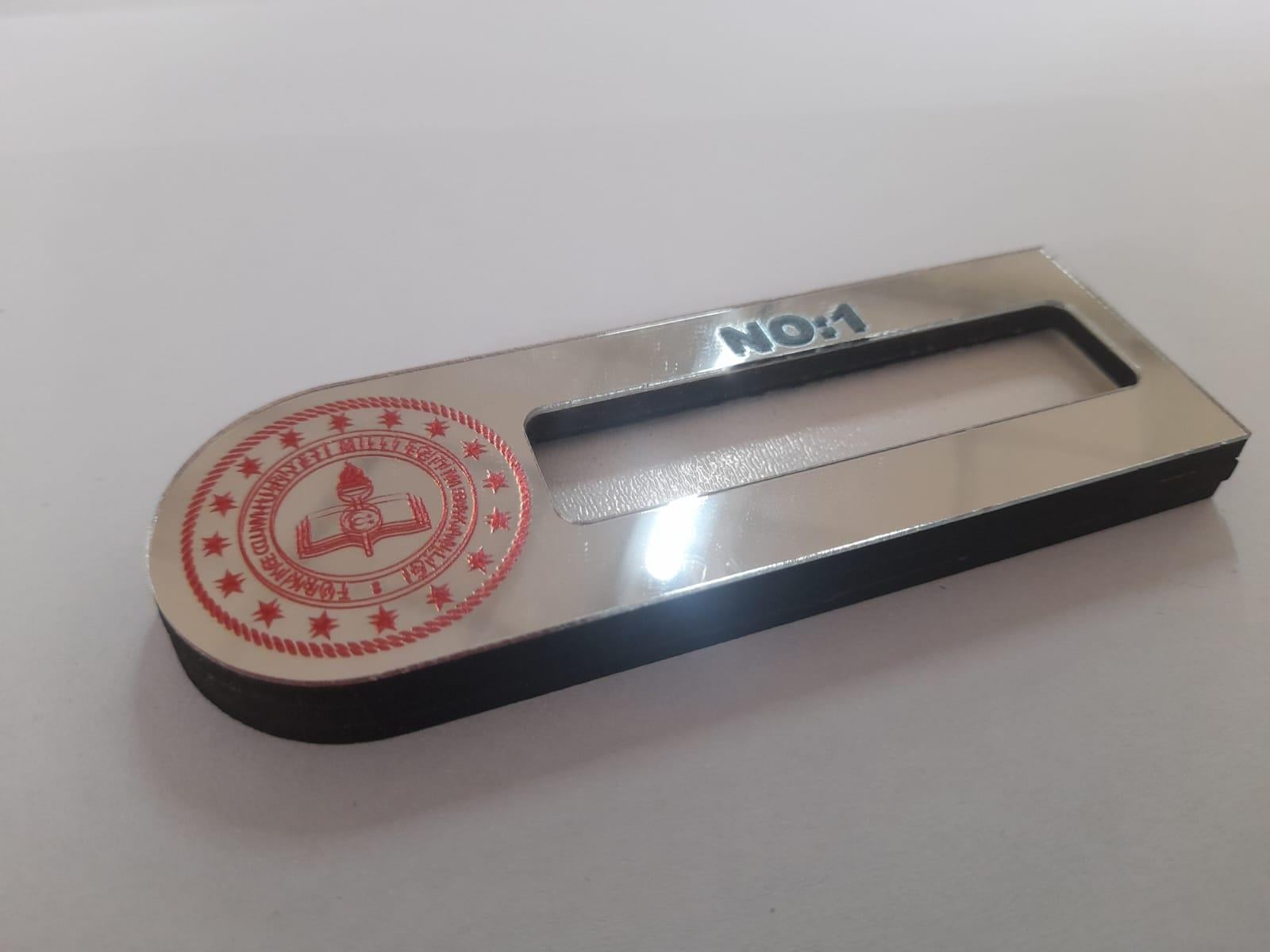 3 mm Mdf Fotoğraflı Öğrenci ve Öğretmen Dolap İsimliği Gümüş  MEB