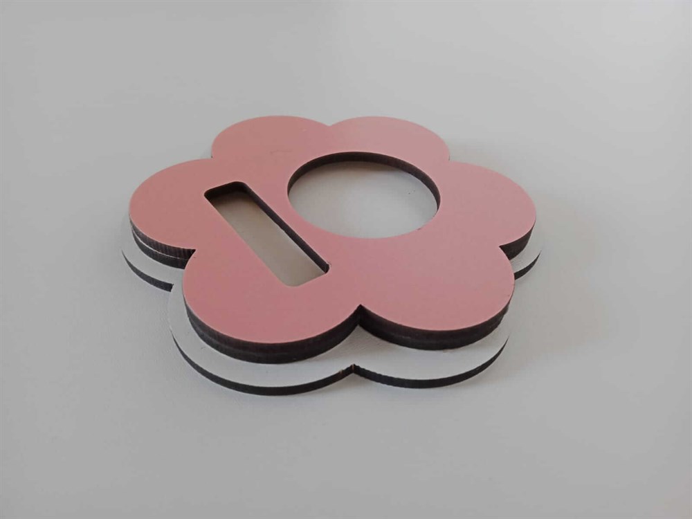 3 mm Mdf Çiçek Öğrenci ve Öğretmen Dolap İsimliği