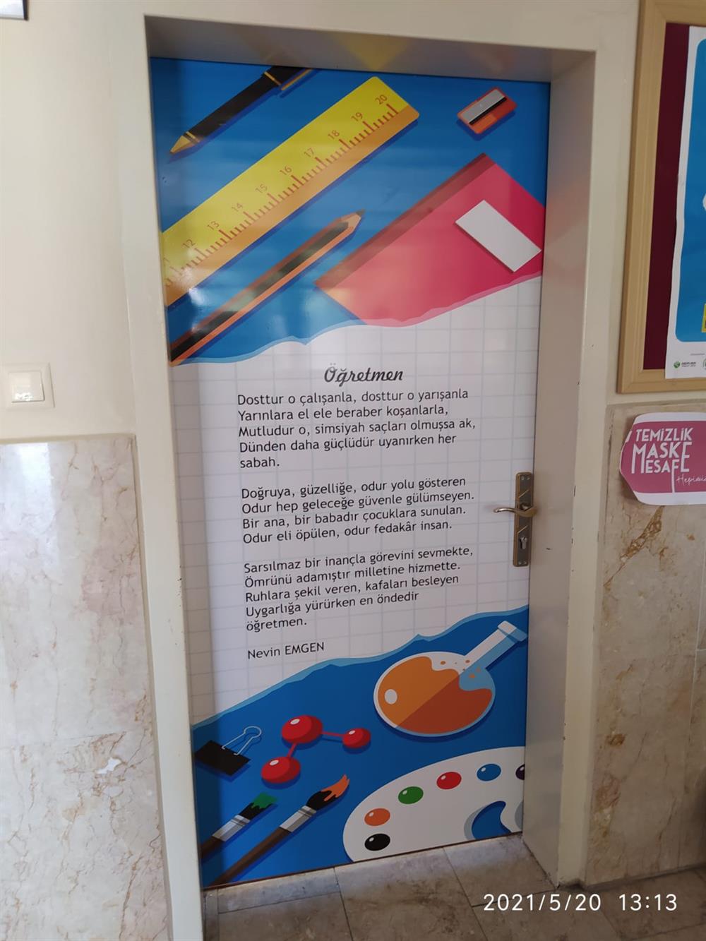 Öğretmenler Odası Kapı Giydirme