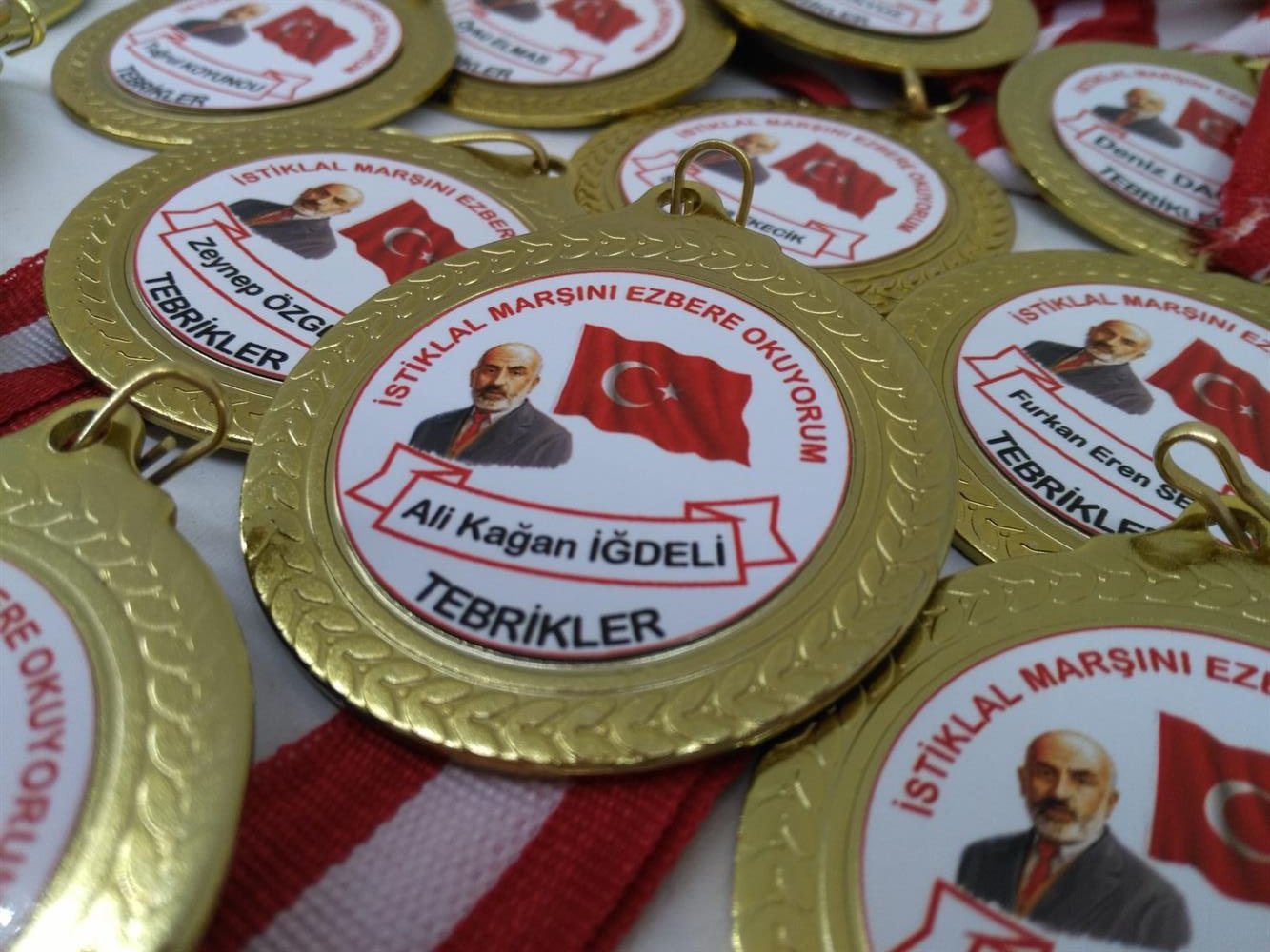 İstiklal Marşı Ezbere Okuyorum Temalı Dijital Baskılı Madalya 