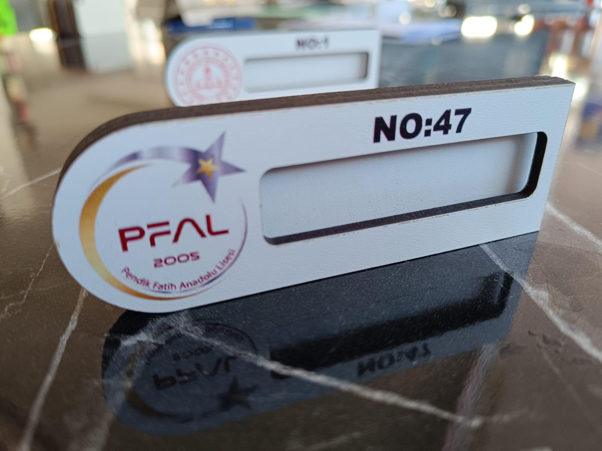 3 mm Mdf Öğrenci ve Öğretmen Dolap İsimliği