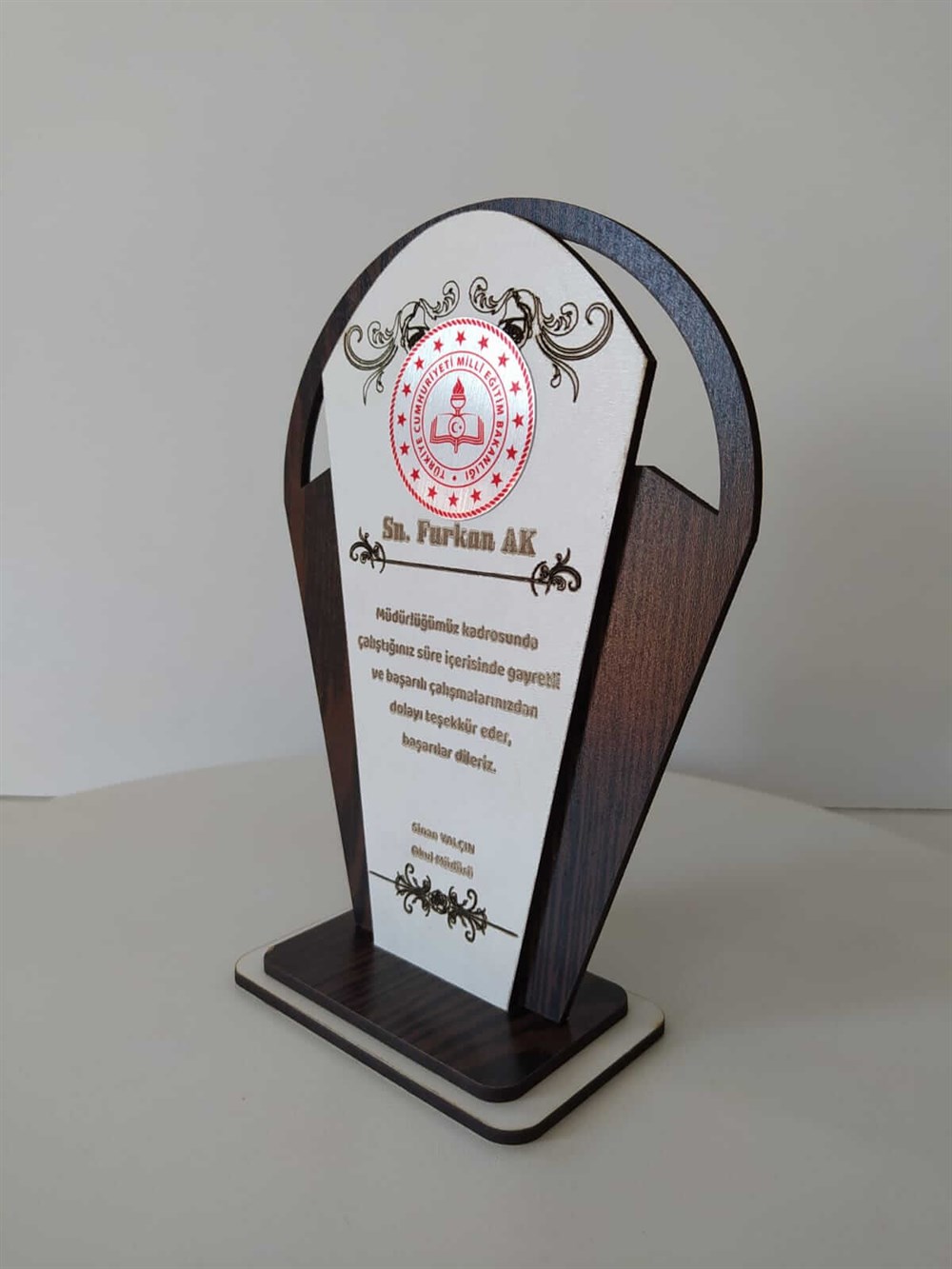 Kişiye Özel İsim-Logolu Ahşap Mdf Plaket 
