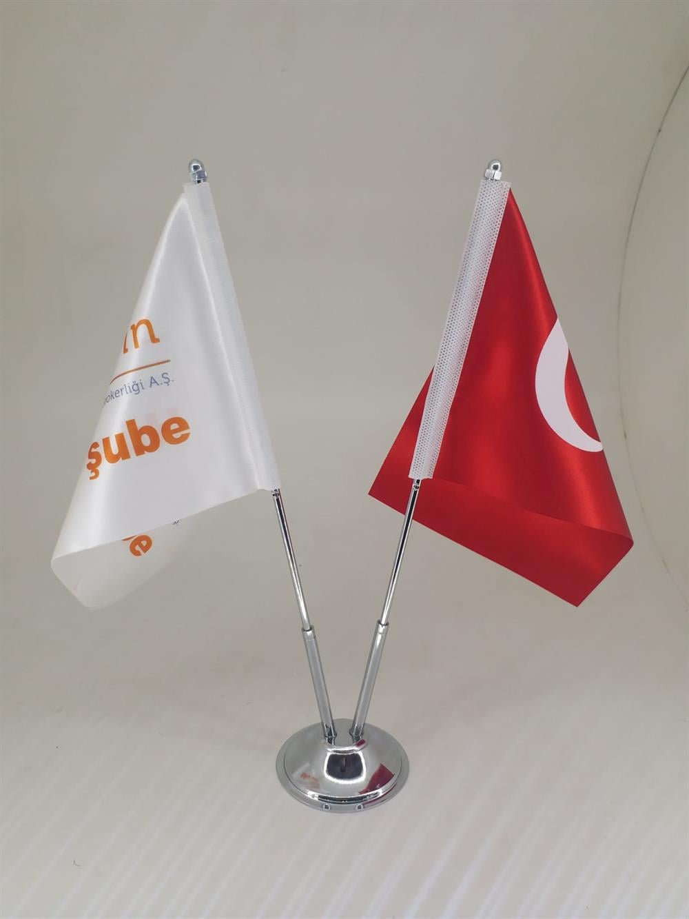 İkili Masa Bayrağı