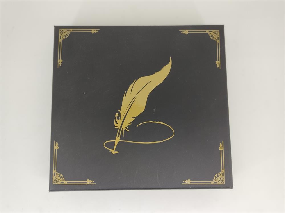 Kutulu Defter ve Kalem Kırmızı Kişiselleştirilebilir Hediyelik Set  0