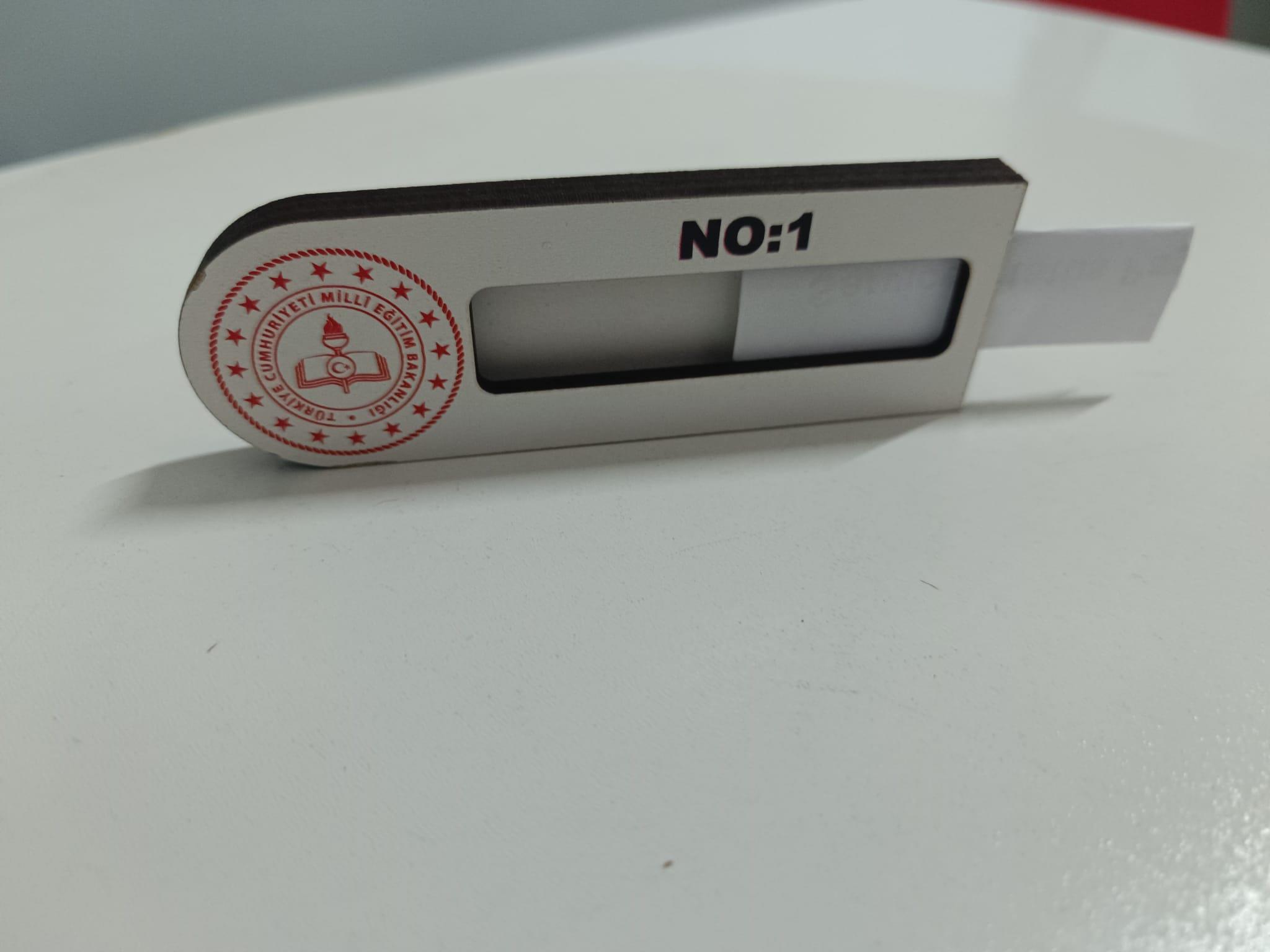 3 mm Mdf Öğrenci ve Öğretmen Dolap İsimliği