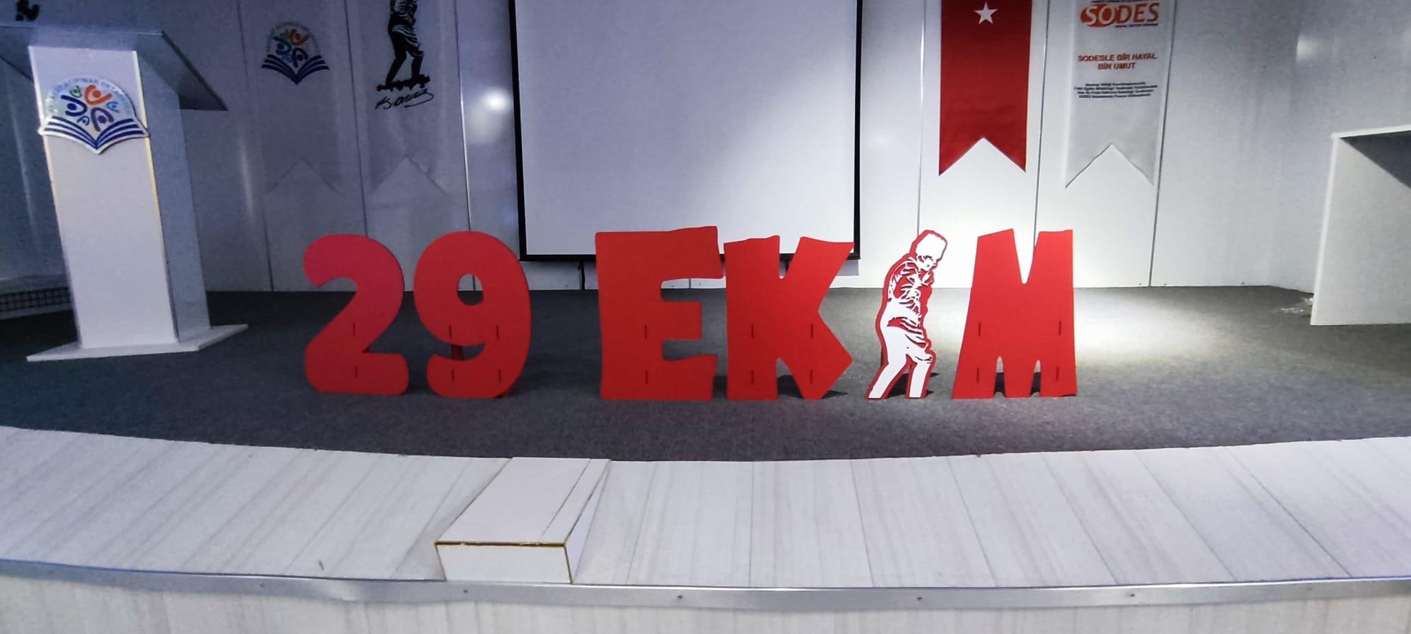 29 Ekim ahşap dekor