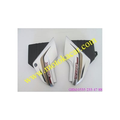 YBR AKÜ KAPAĞI SAĞ SOL TAKIM