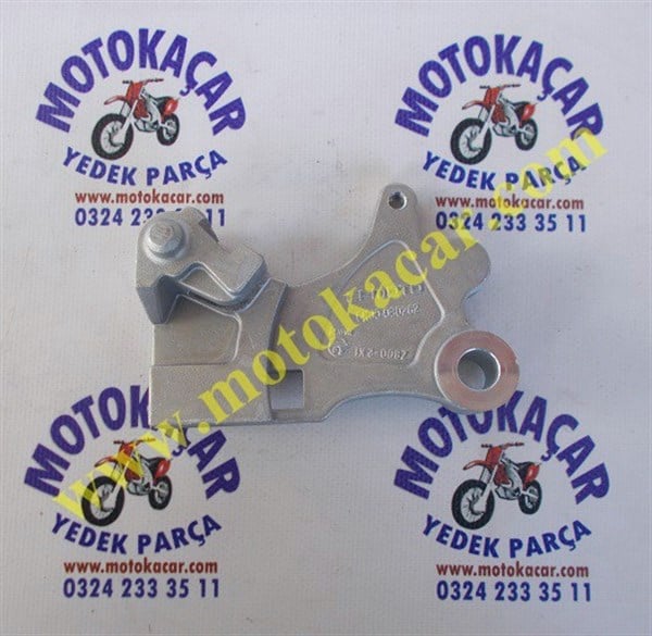 CF MOTO 150 NK ARKA FREN ALT MERKEZ KALİPER BRAKETİ ORJİNAL