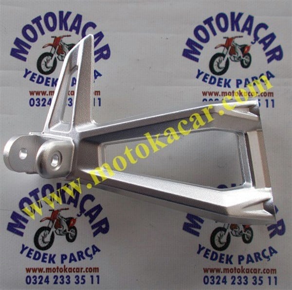 CF MOTO 250 NK ARKA BASAMAK BRAKETİ SAĞ ORJİNAL