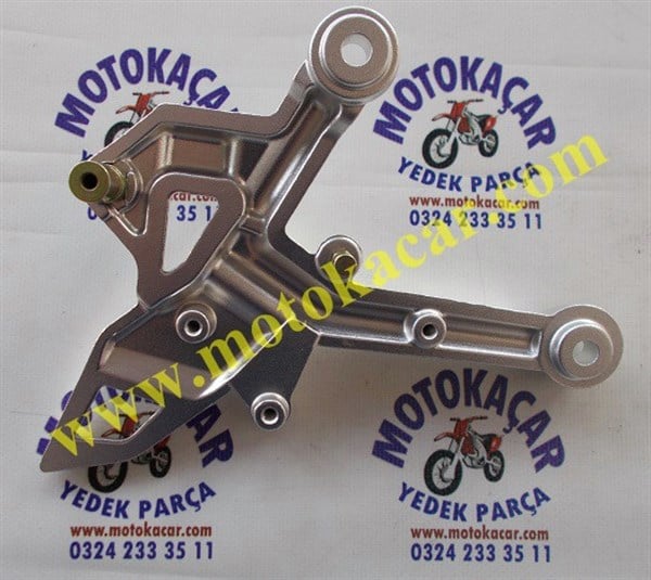 CF MOTO 250 NK ÖN BASAMAK BRAKETİ SAĞ ORJİNAL
