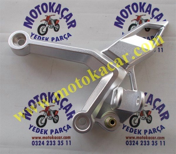 CF MOTO 250 NK ÖN BASAMAK BRAKETİ SOL ORJİNAL