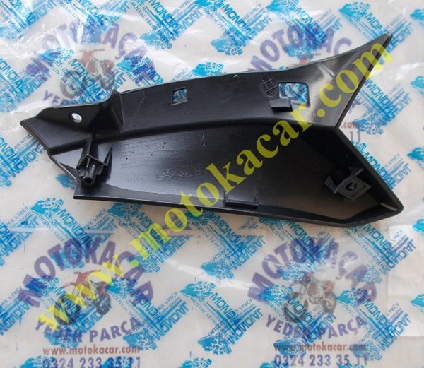 MONDİAL 125 DRİFT L BENZİN DEPOSU DEKORATİF KAPAK SAĞ ALT ORJİNAL