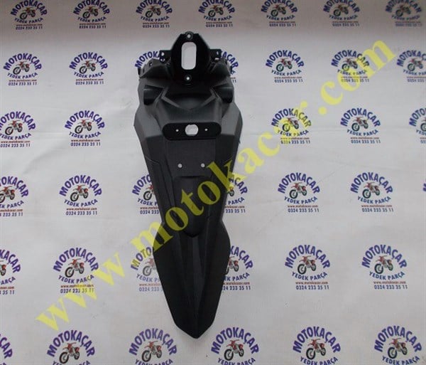 RKS TİTANİC S ARKA ÇAMURLUK ORJİNAL