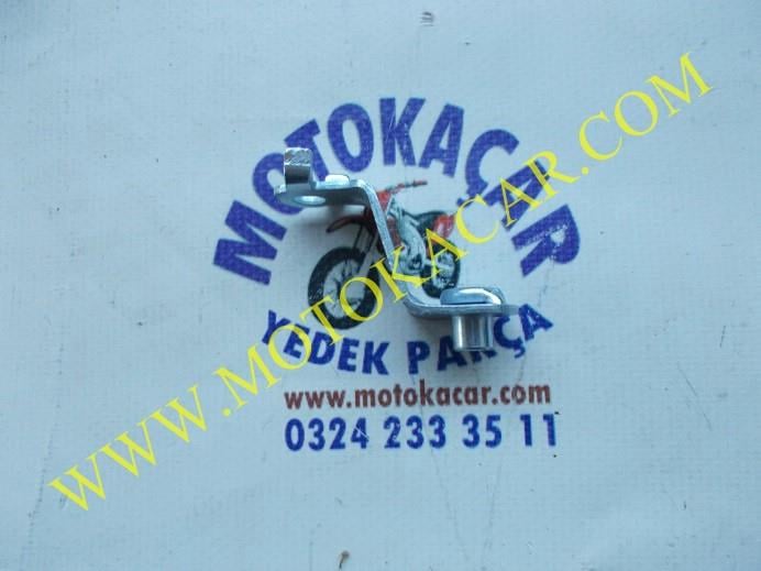 TVS RTR 200 ÖN Panel Alt Sakal Bağlantı Aparatı sol Orjinal