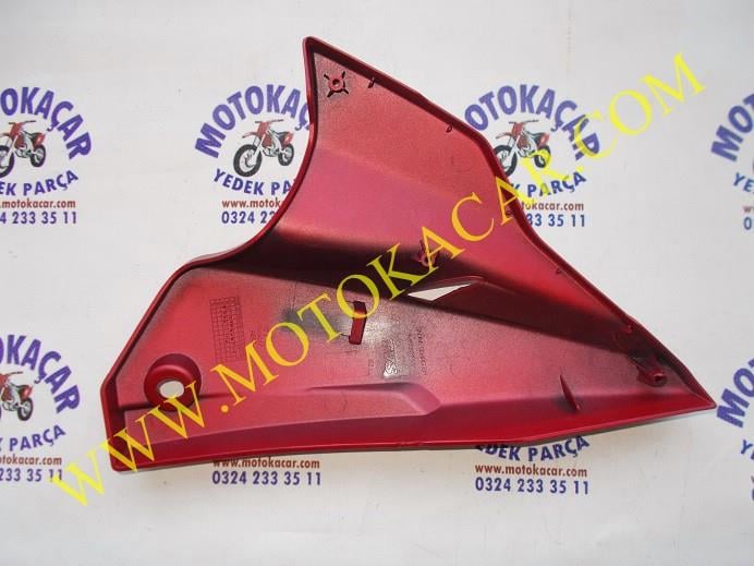 TVS RTR 200 Ön Panel Alt Sakal sol Kırmızı Orjinal