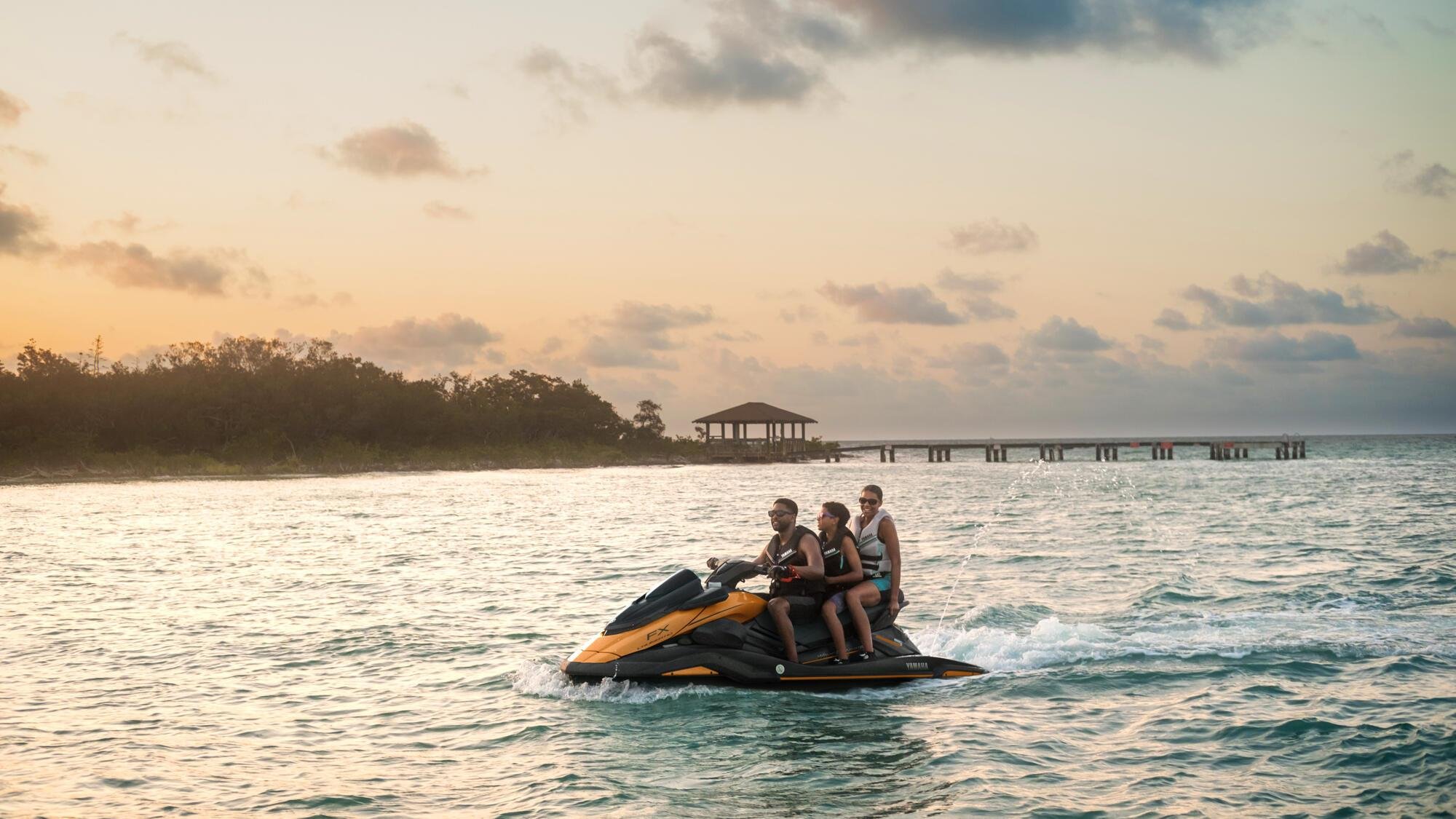 YAMAHA FX HO Cruiser 200 Hp Deniz Motosikleti