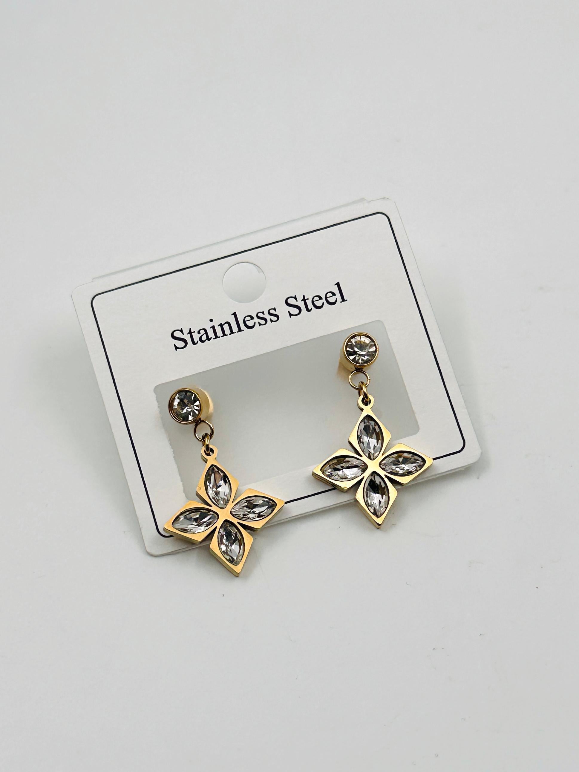 Toptan ÇELİK ÇİÇEK MODEL KÜPE