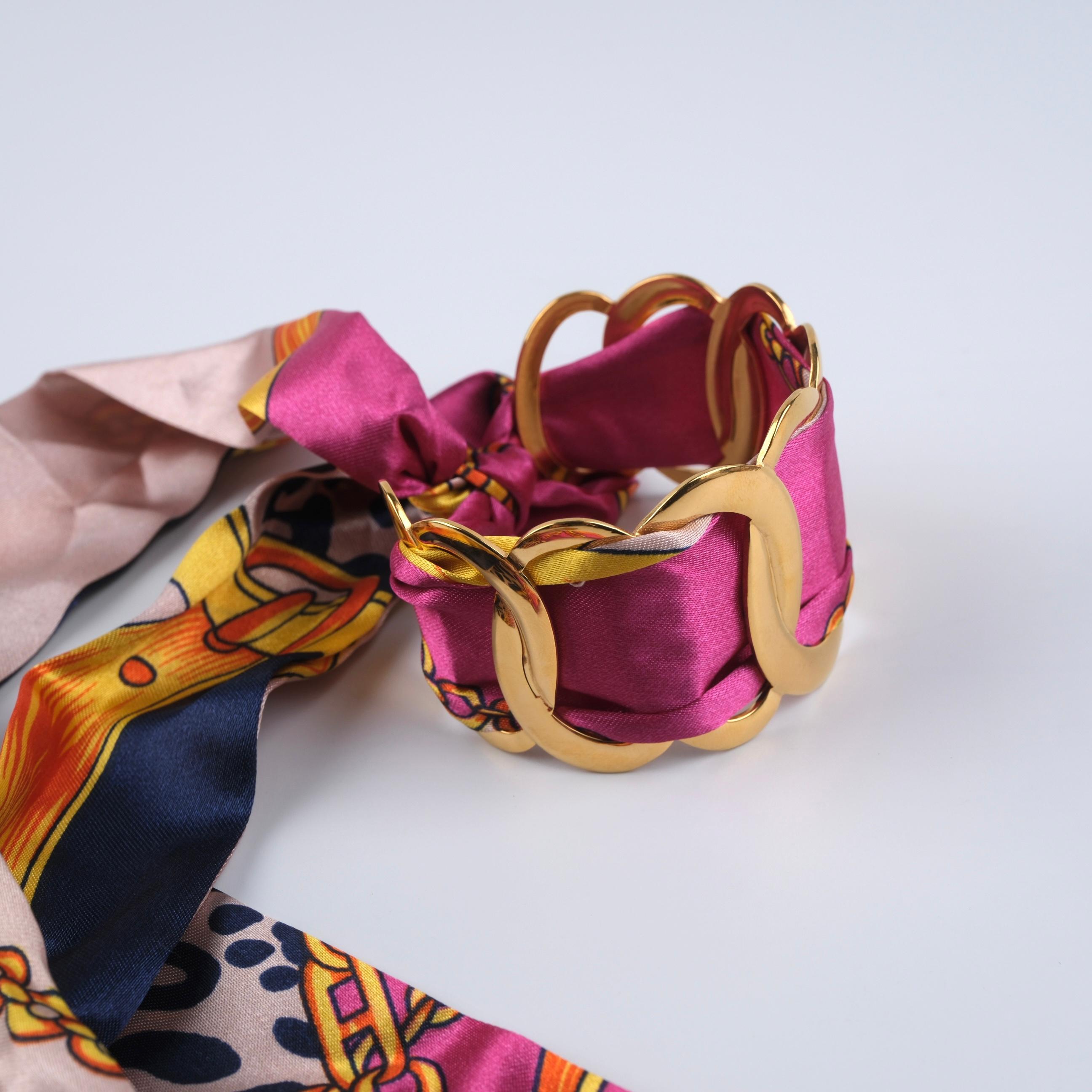 Toptan ÇELİK FULAR'LI  BİLEKLİK 