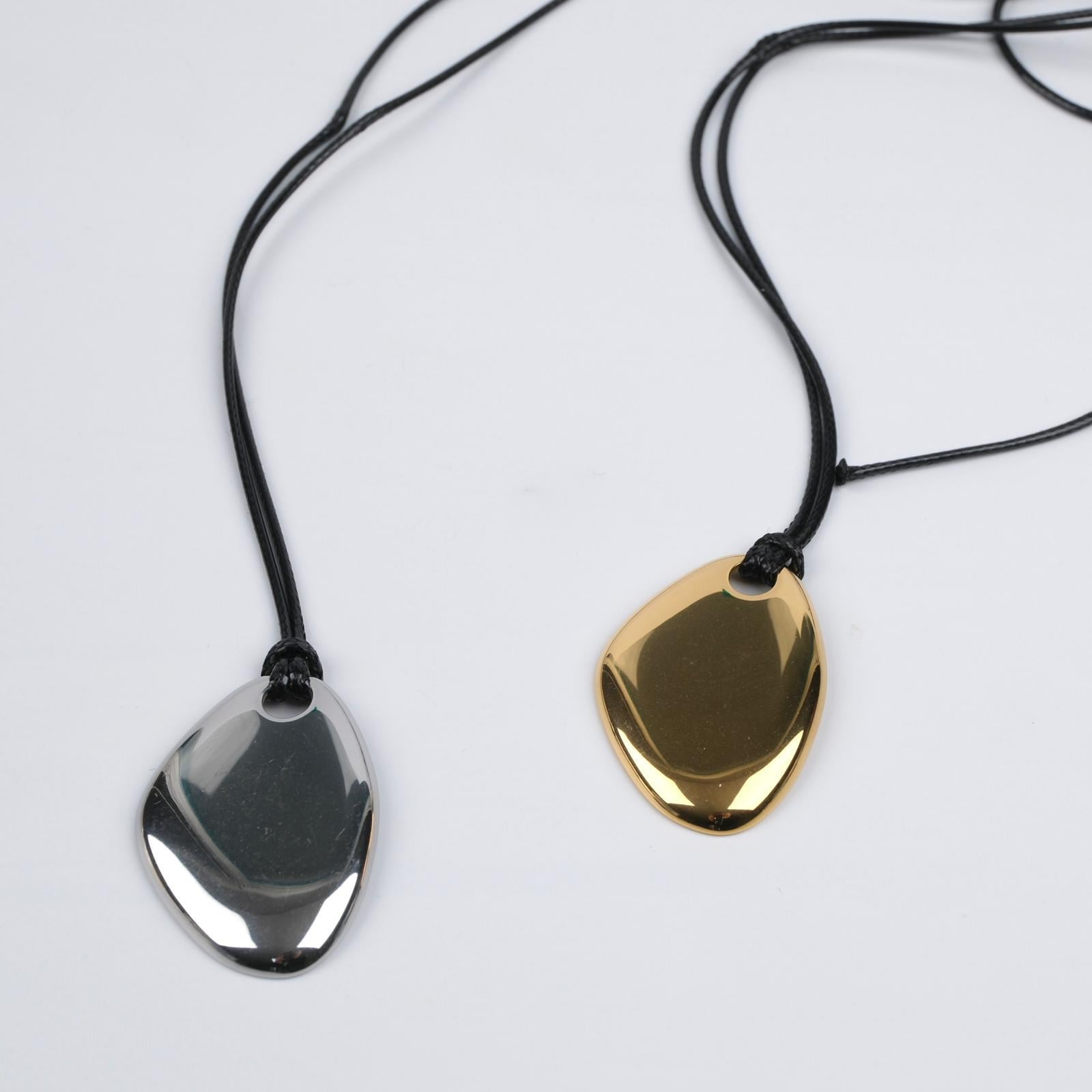 Toptan ÇELİK UÇ İPLİ KOLYE