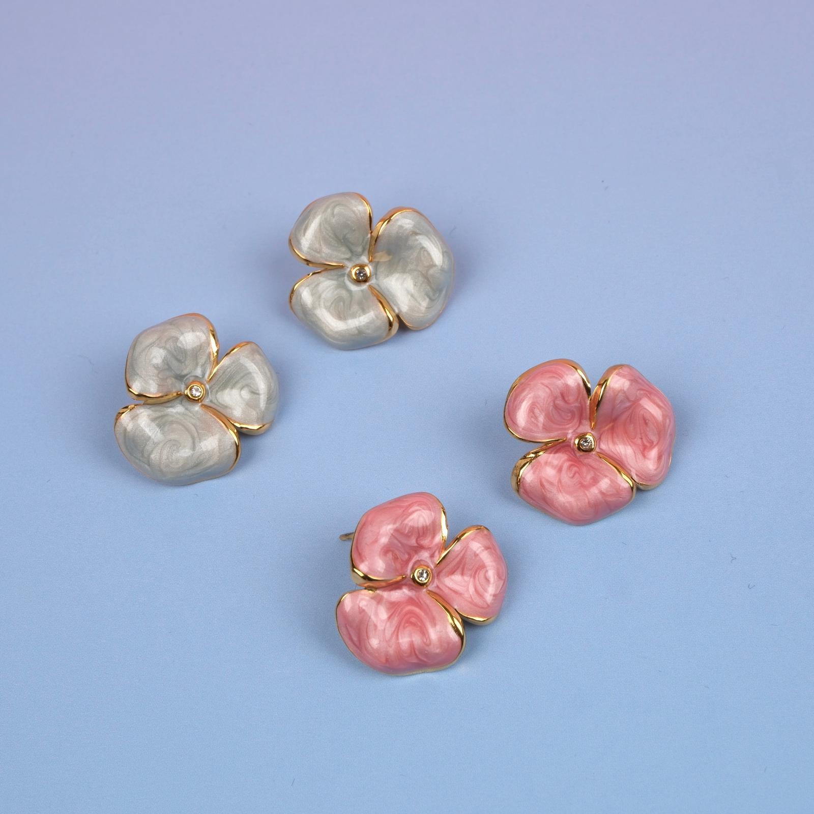 Toptan ÇİÇEK ÇELİK KÜPE