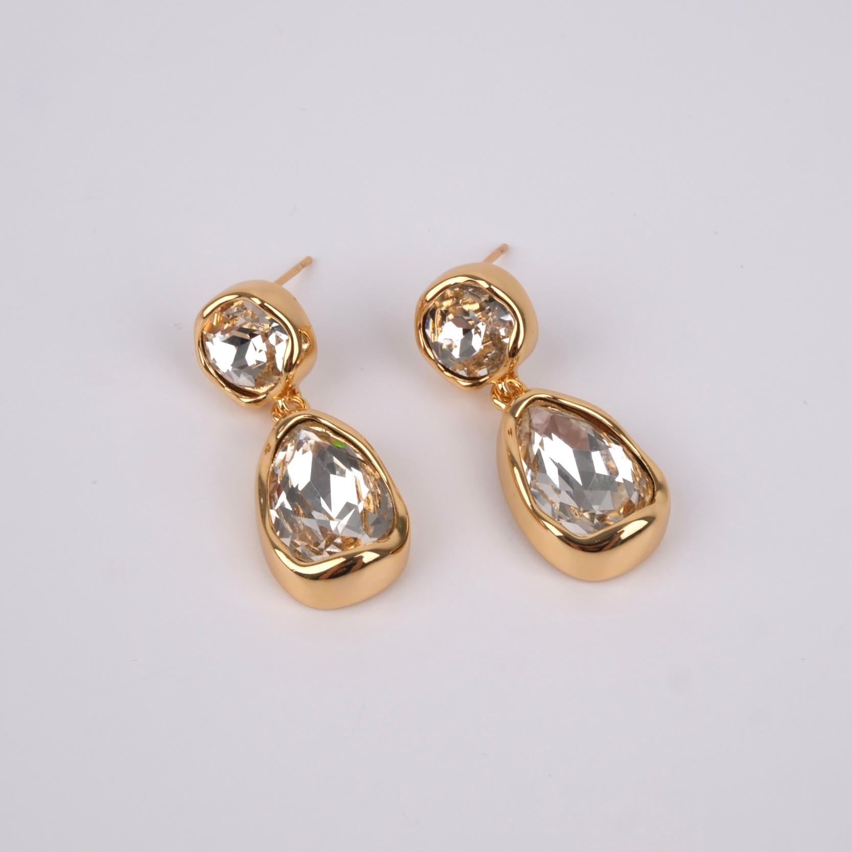 Toptan SWAROVSKİ TAŞLI KÜPE