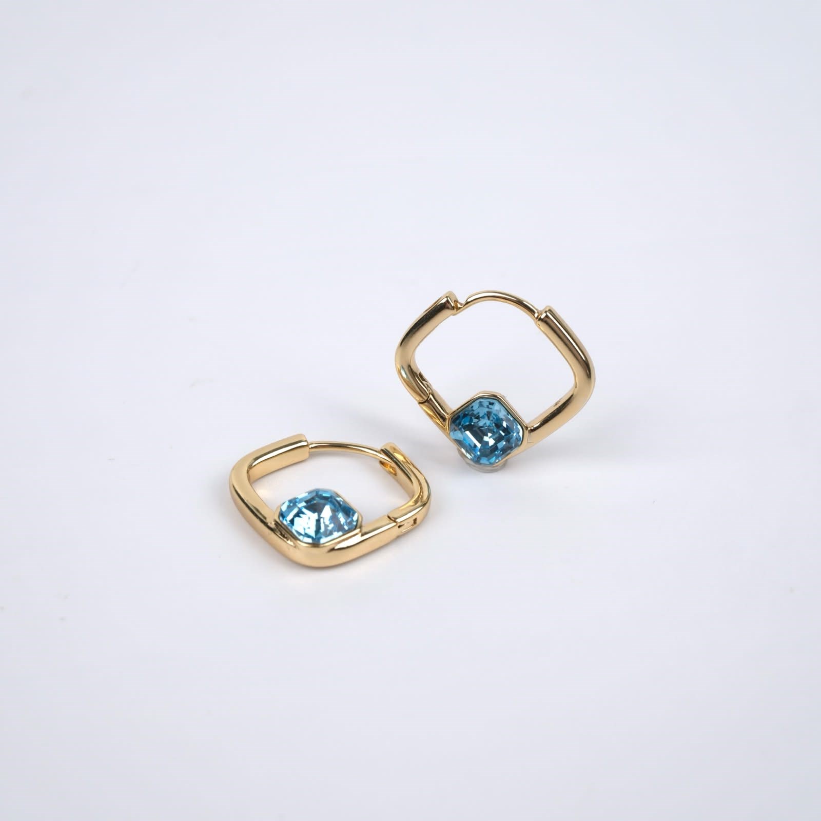 Toptan SWAROVSKİ TAŞLI KÜPE