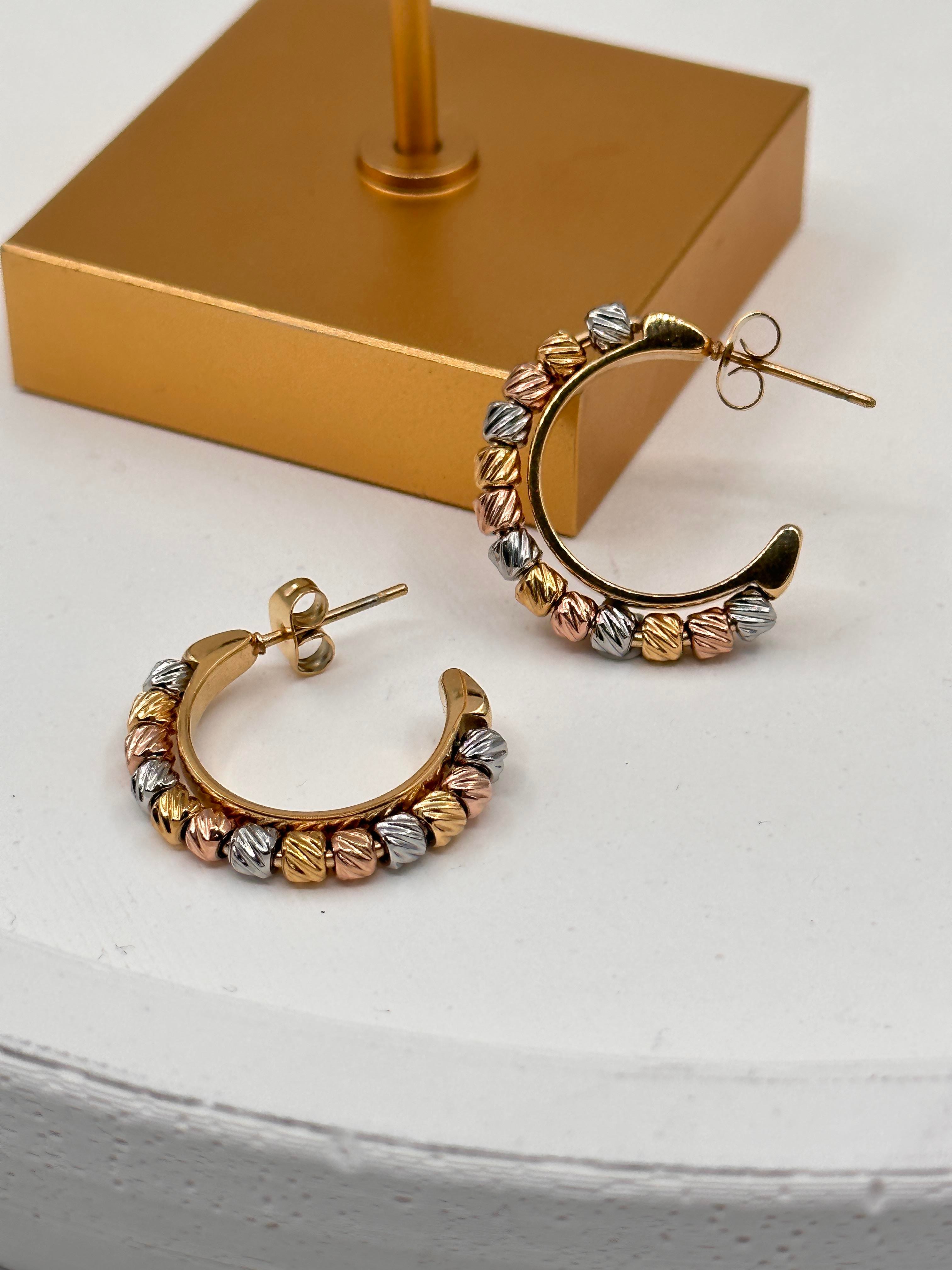 ÜÇ RENKLİ DORİKA MODEL KÜPE