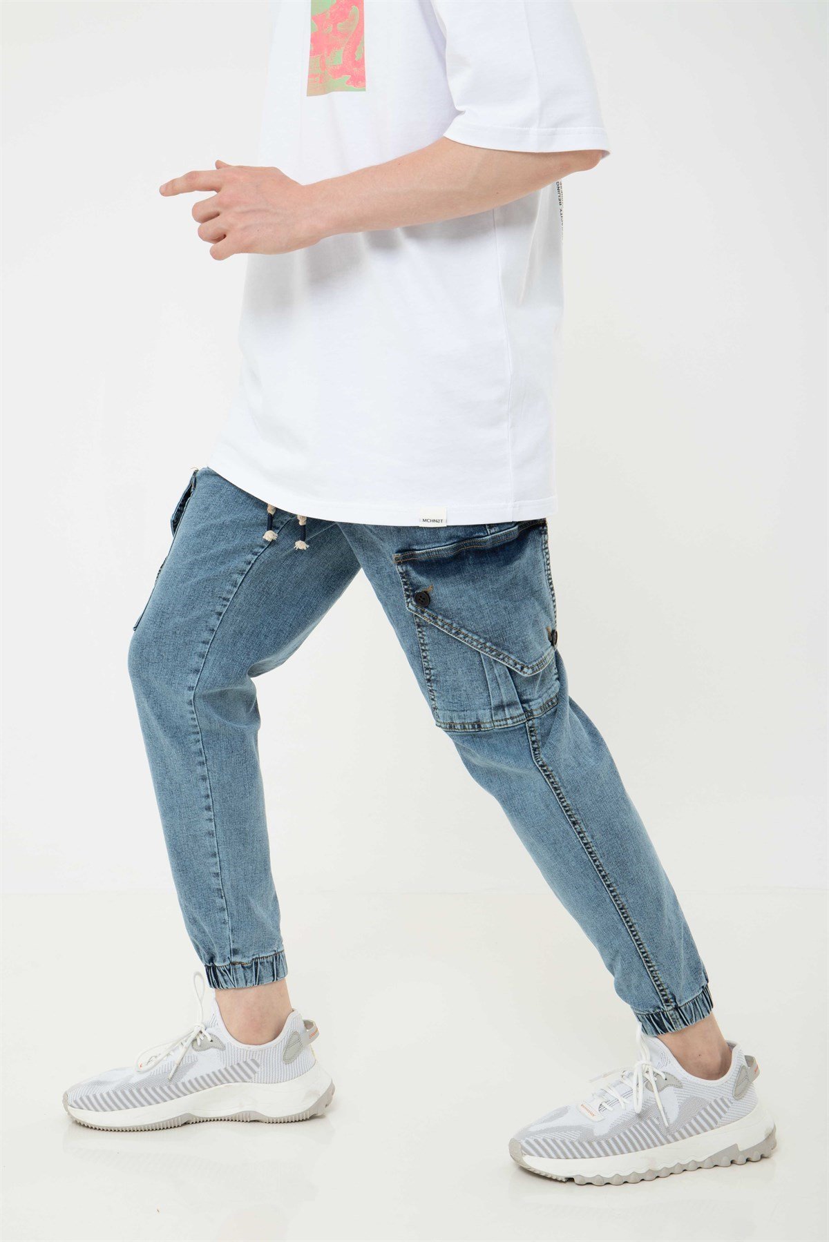 Patch Detaylı Bel-Paça Lastikli Mavi Jogger Pantolon