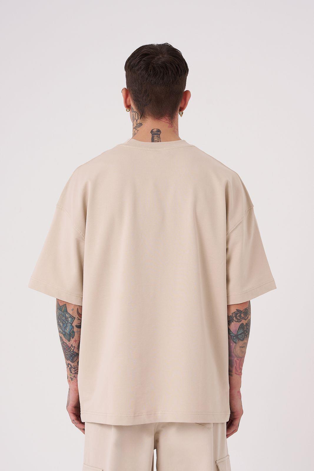 Erkek Flower Patch Baskılı Oversize Tişört SOFT BEIGE