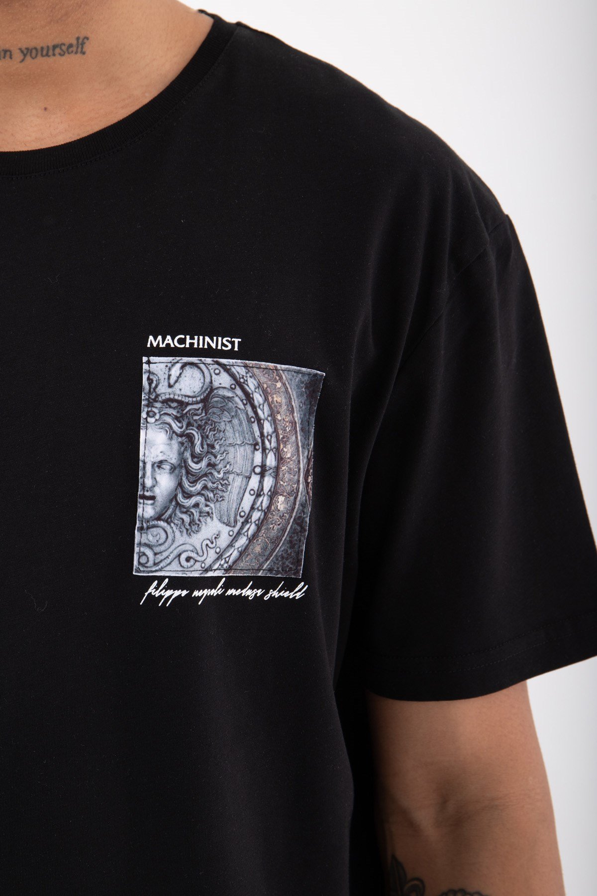 Regular Medusa Baskılı Pamuklu T-Shirt SİYAH