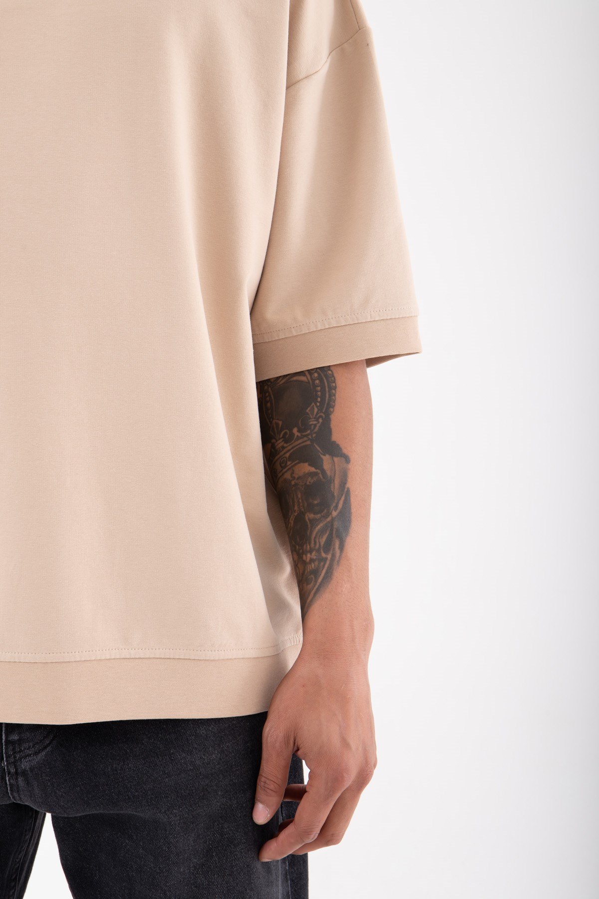 Oversize Basice Ribanalı Organik Pamuklu T-Shirt BEJ