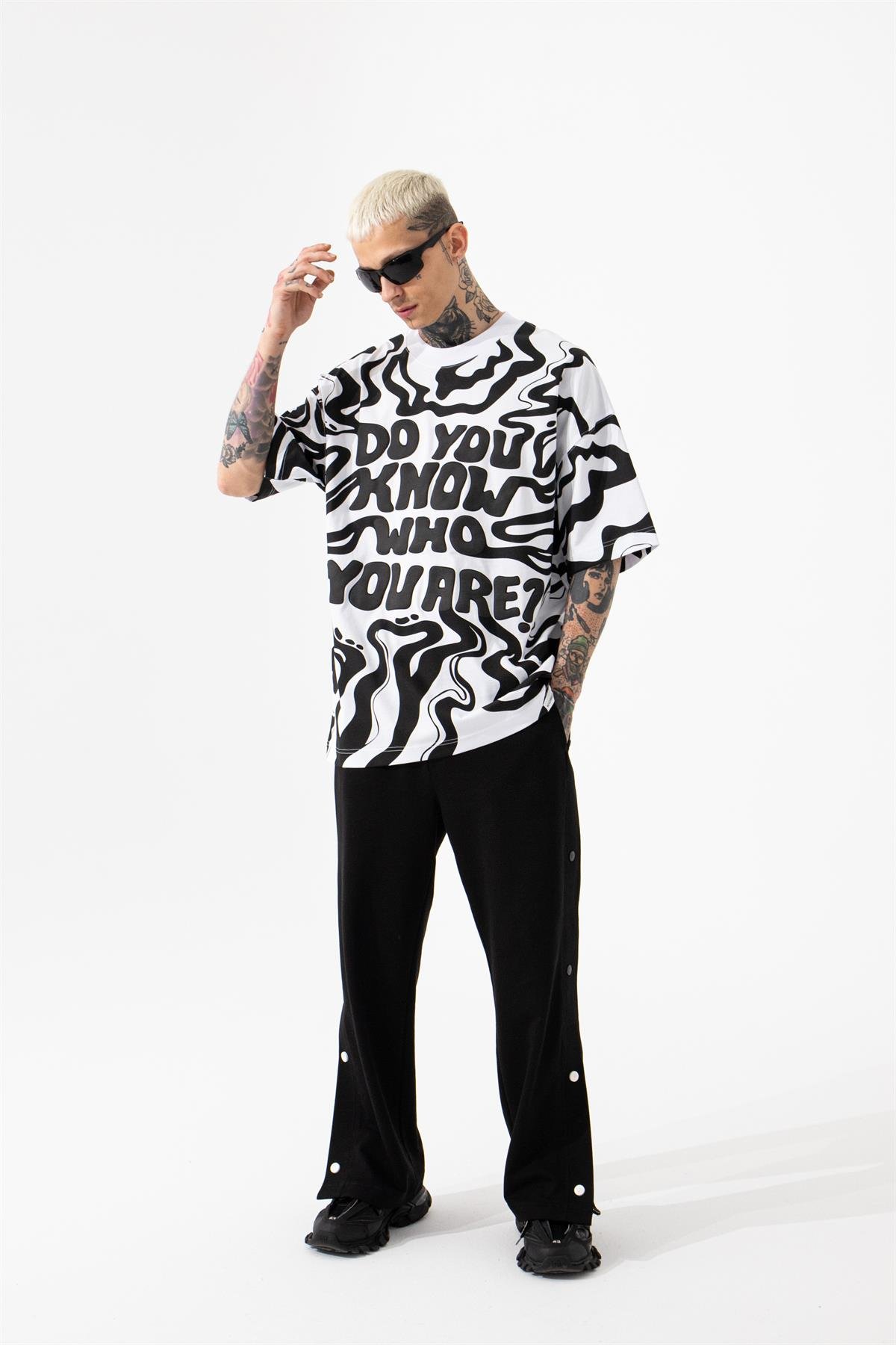 OVERSIZE UNISEX DO YOU KNOW BASKILI T-SHIRT BEYAZ