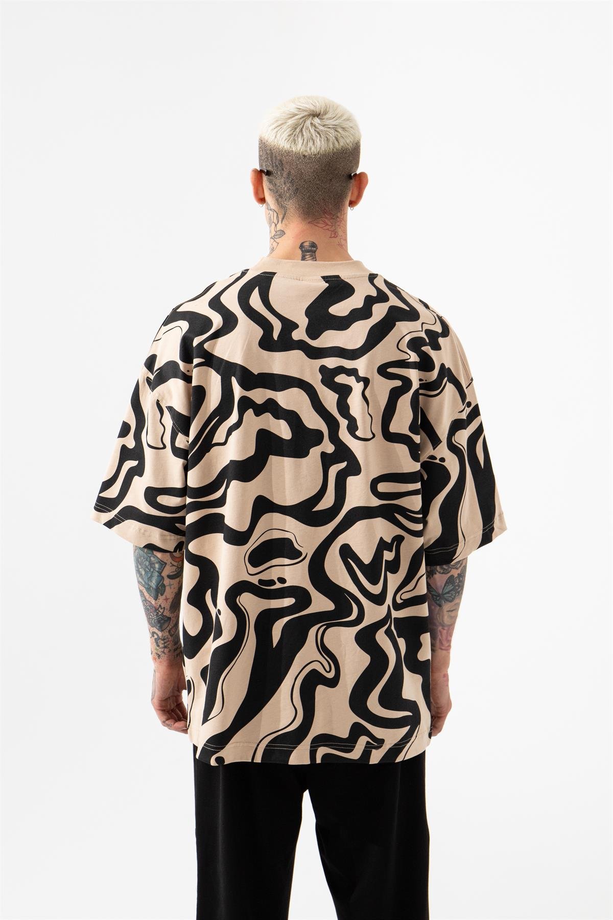 OVERSIZE THOROUGHBRED DOG BASKILI T-SHIRT BEJ