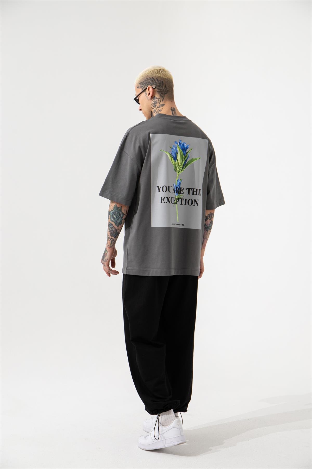 OVERSIZE EXCEPTION BASKILI PAMUKLU T-SHIRT DUMAN