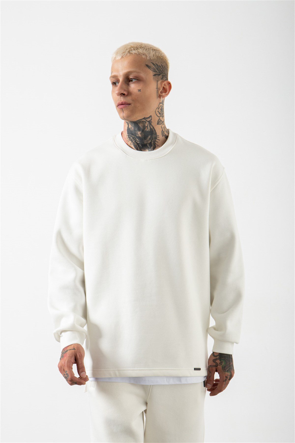 Relaxed Yırtmaçlı Bisiklet Yaka Basic Sweatshirt EKRU