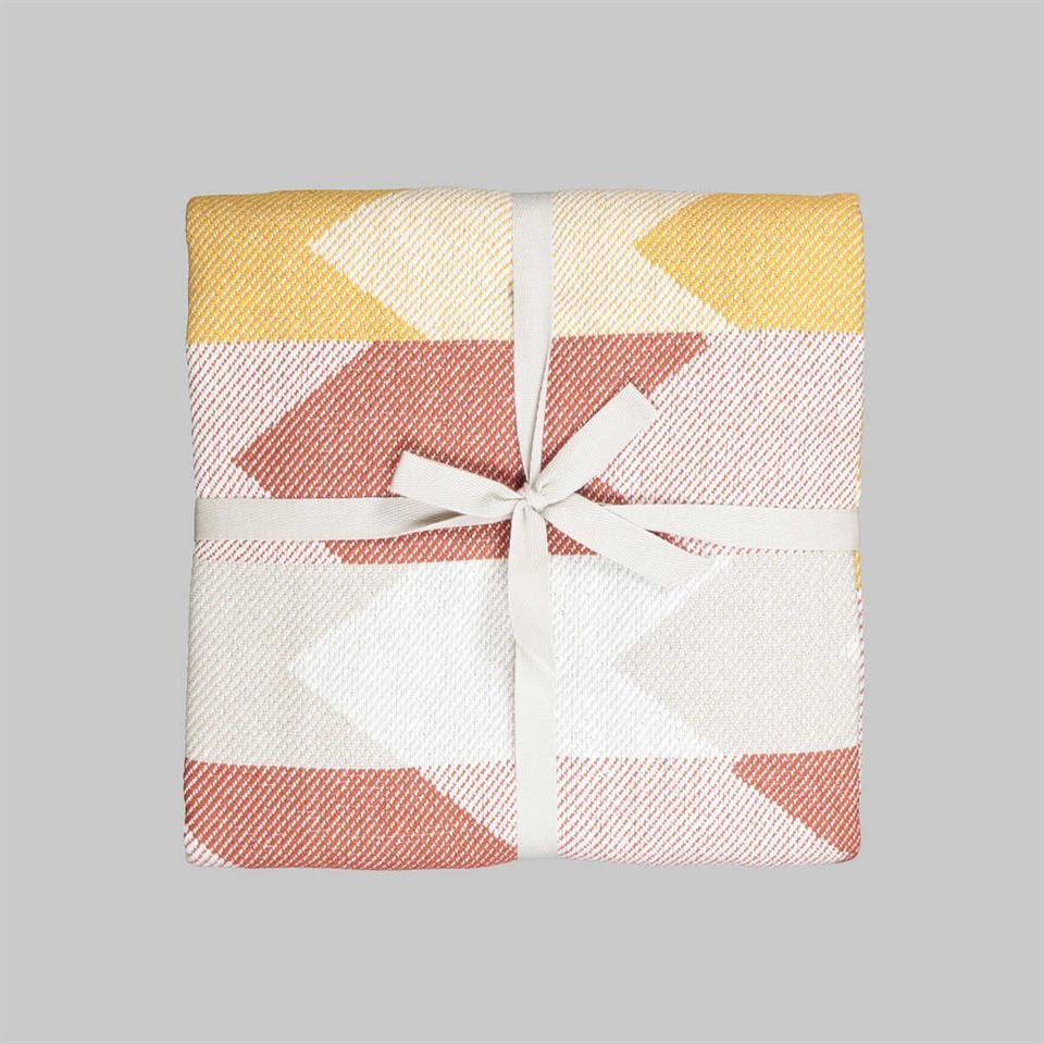 Sarev Anissa Throw V2-Taba