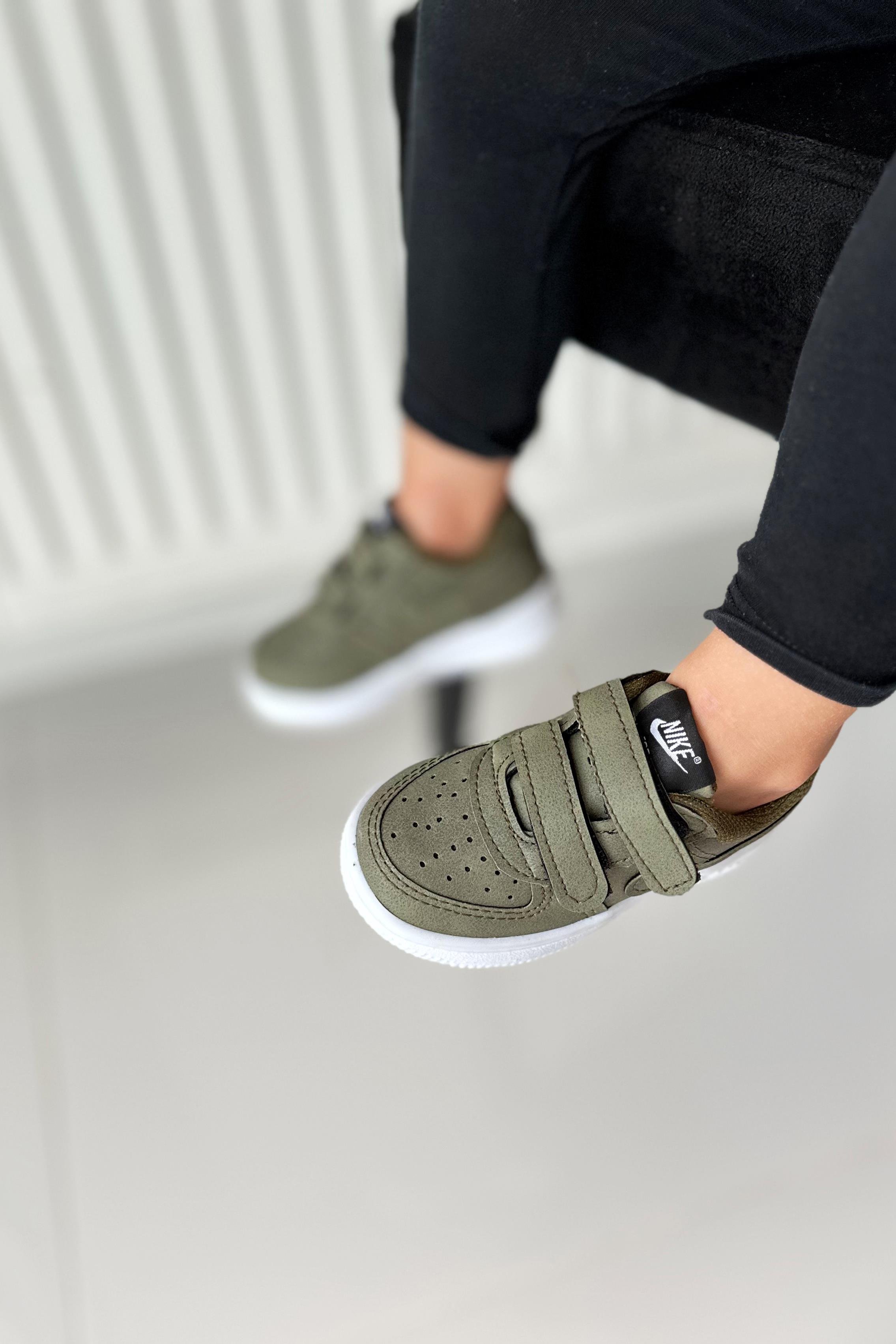 Aır Baskılı Çocuk Spor Ayakkabı Haki Beyaz