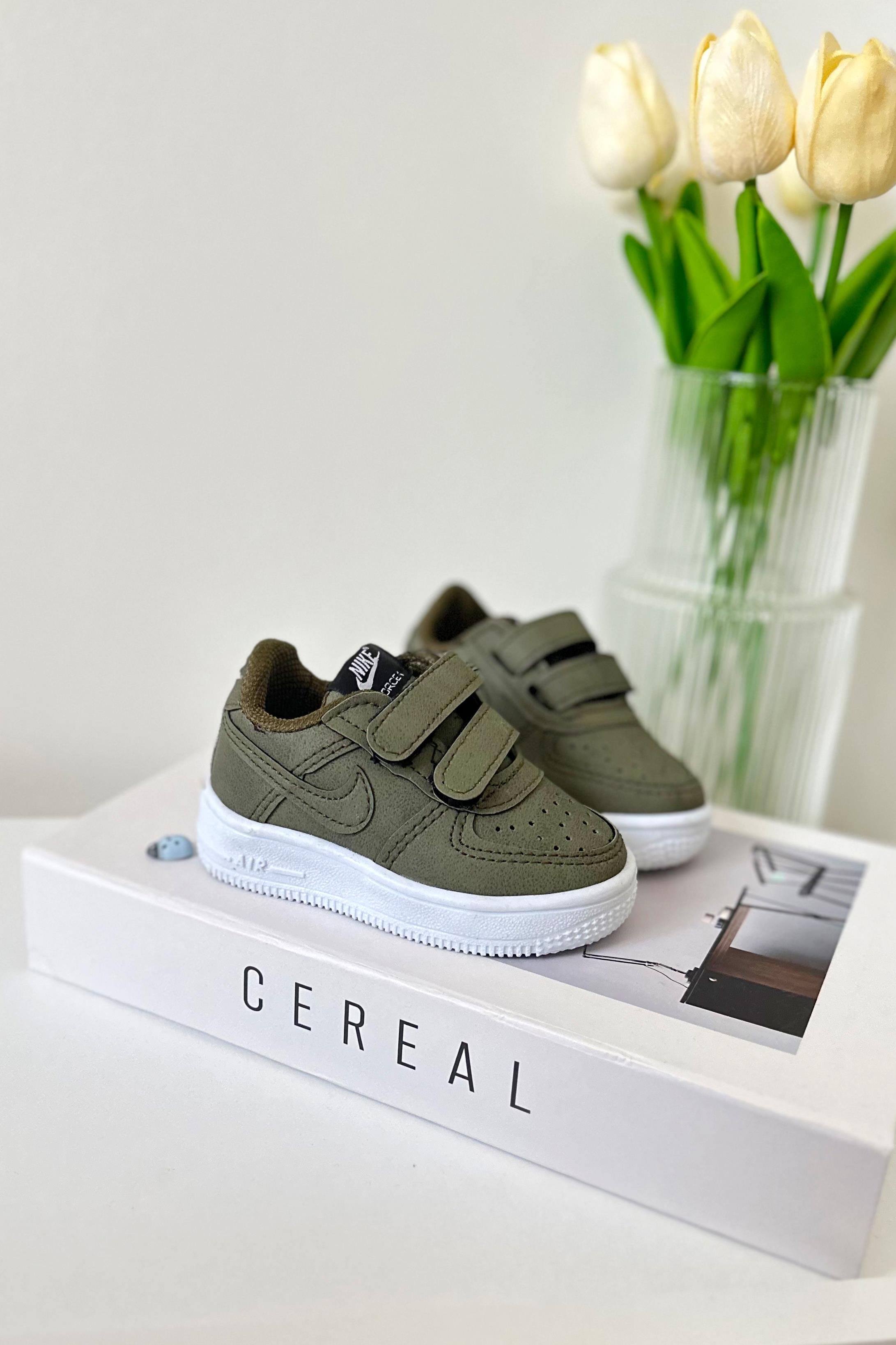 Aır Baskılı Çocuk Spor Ayakkabı Haki Beyaz